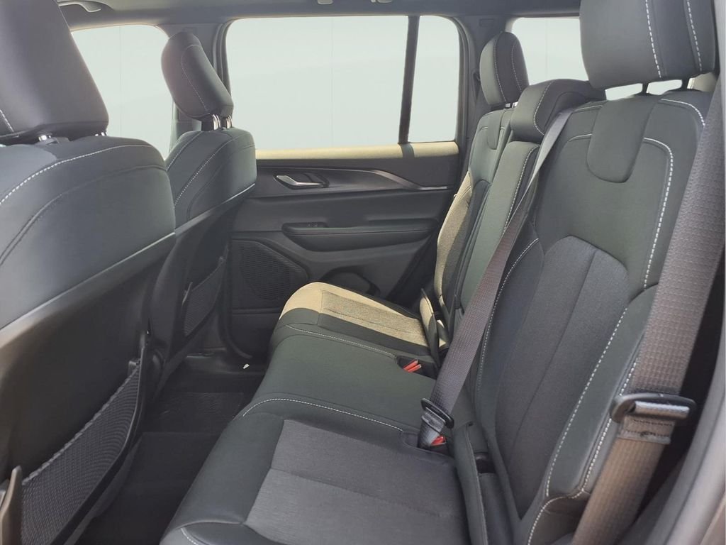 New 2026 Baltic Gray Metallic Clearcoat Jeep Laredo X image 11