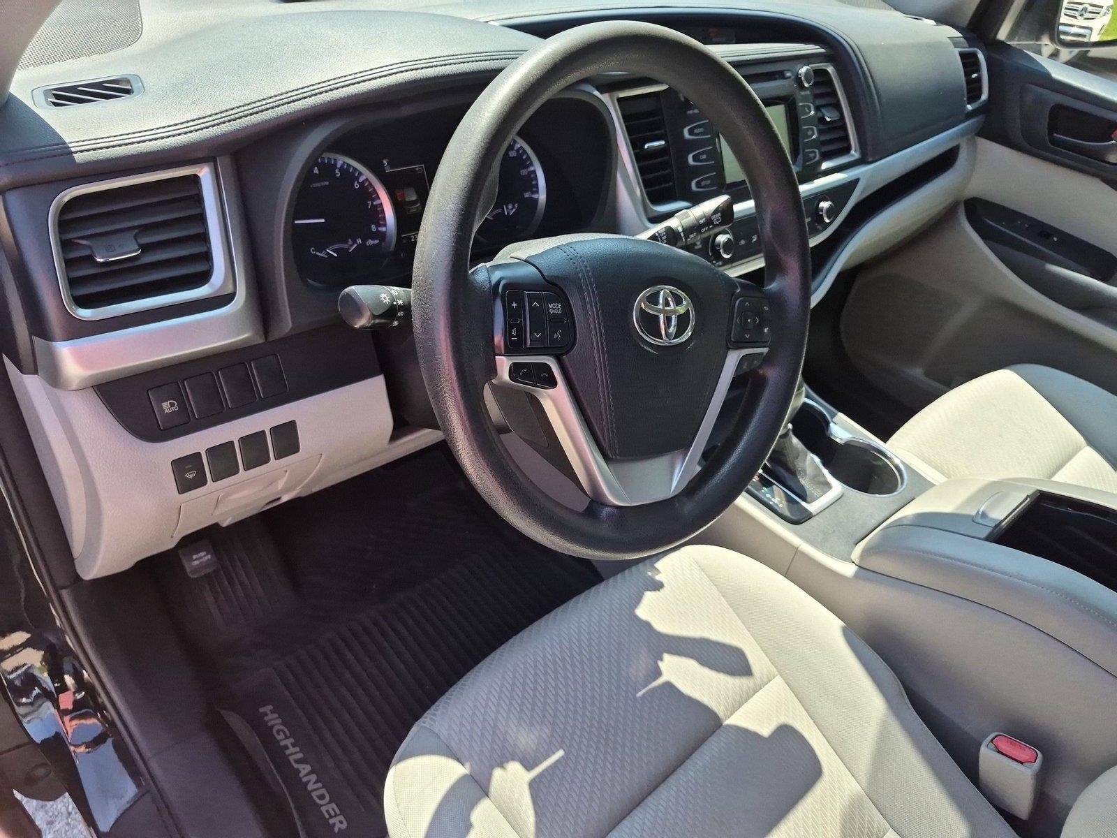 Used 2017 Midnight Black Metallic Toyota LE image 19