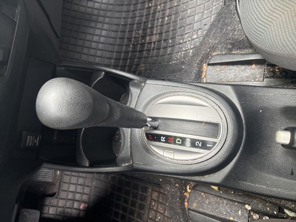 Used 2013  Honda Base image 19