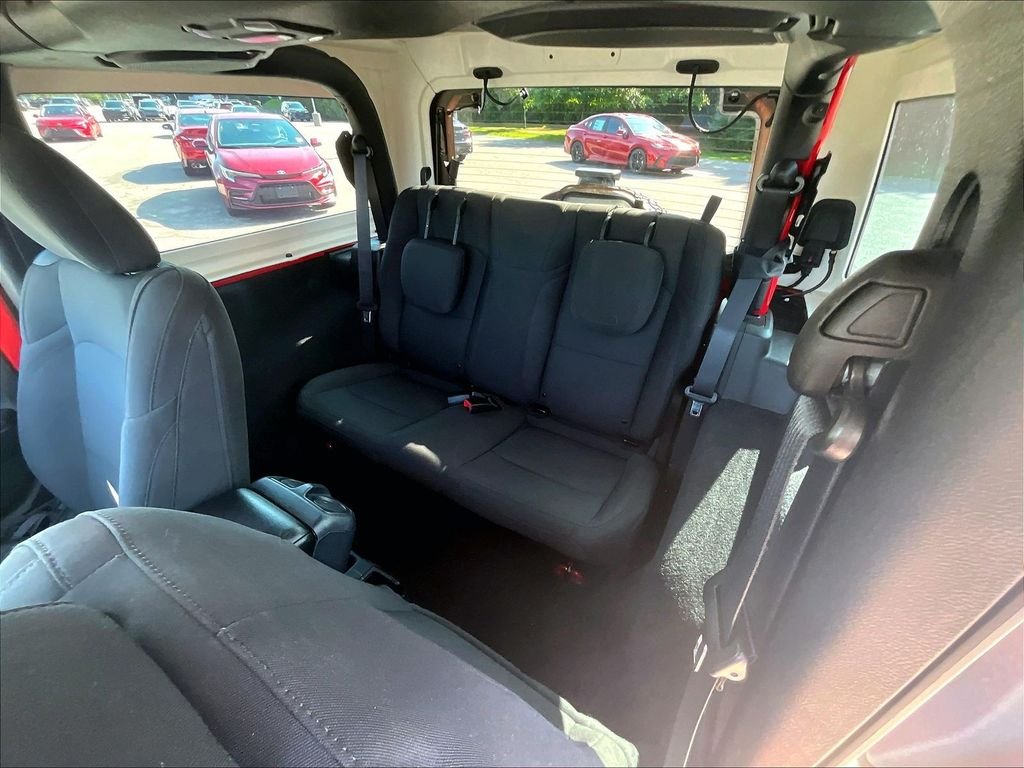 Used 2021 Red Jeep Sport S image 15