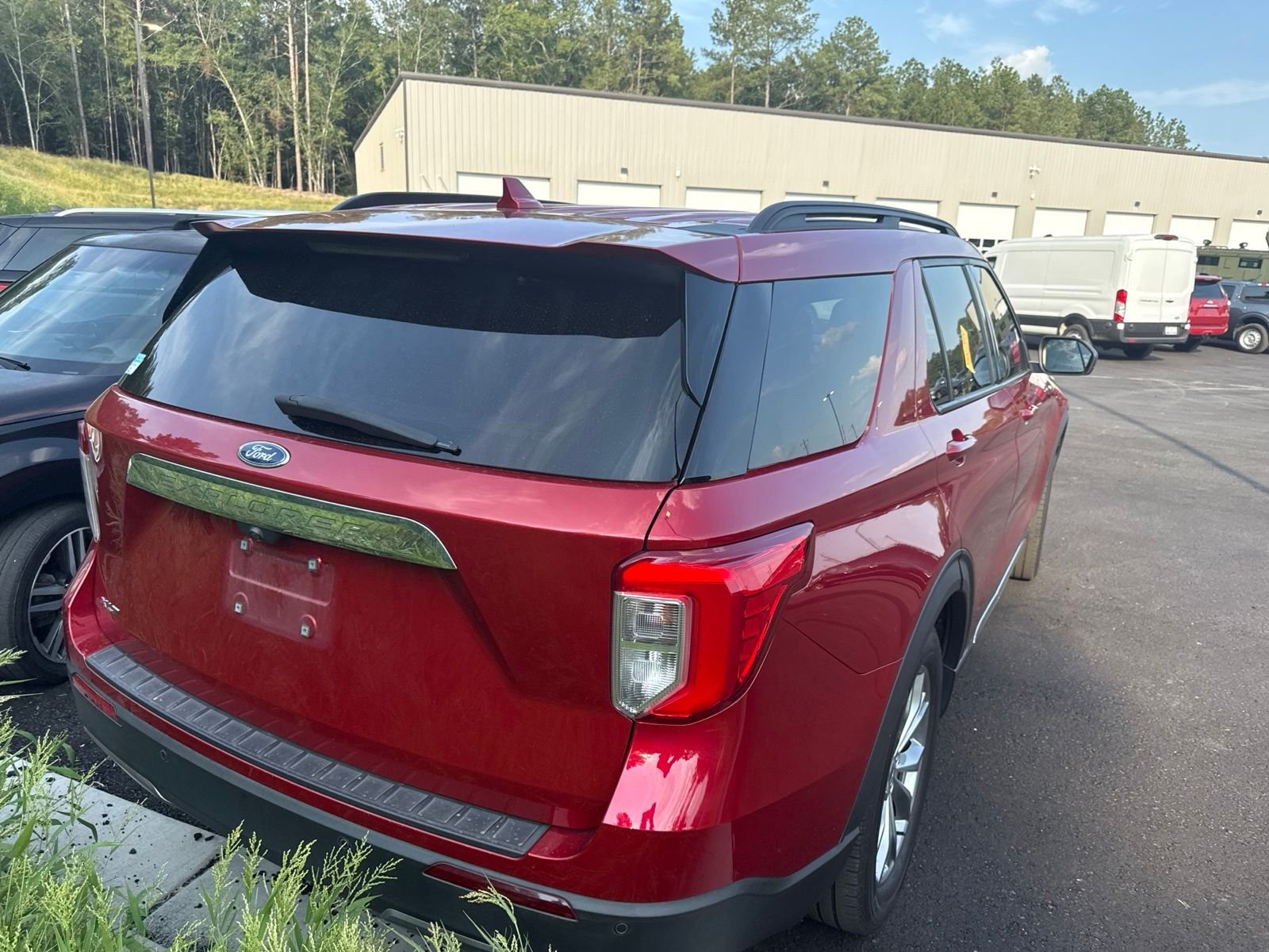 Used 2020 Red Ford XLT image 4