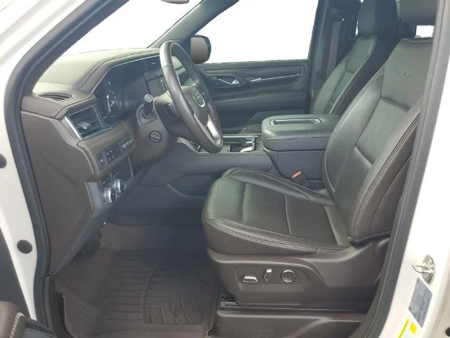Used 2021 WHITE FROST TRICOAT GMC Denali image 9