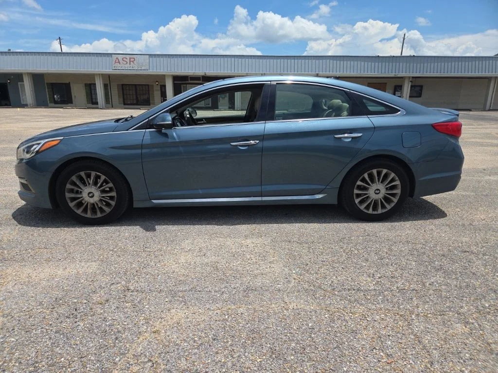 Used 2015 Blue Hyundai Limited image 5