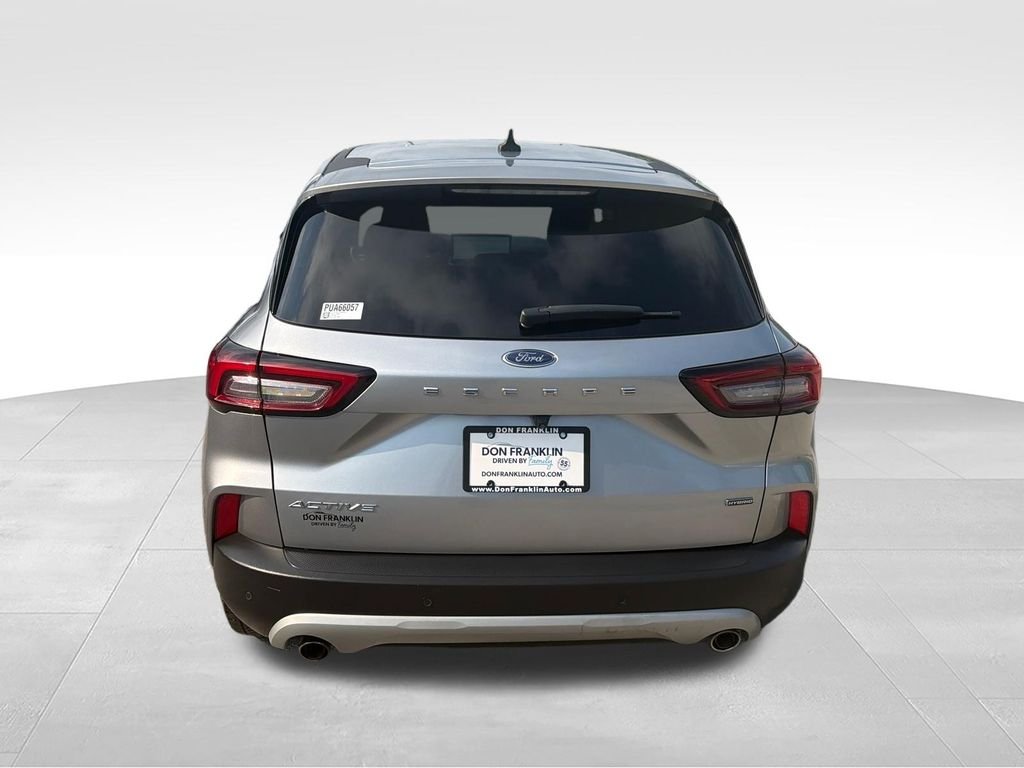 Used 2023 Silver Ford Active image 4
