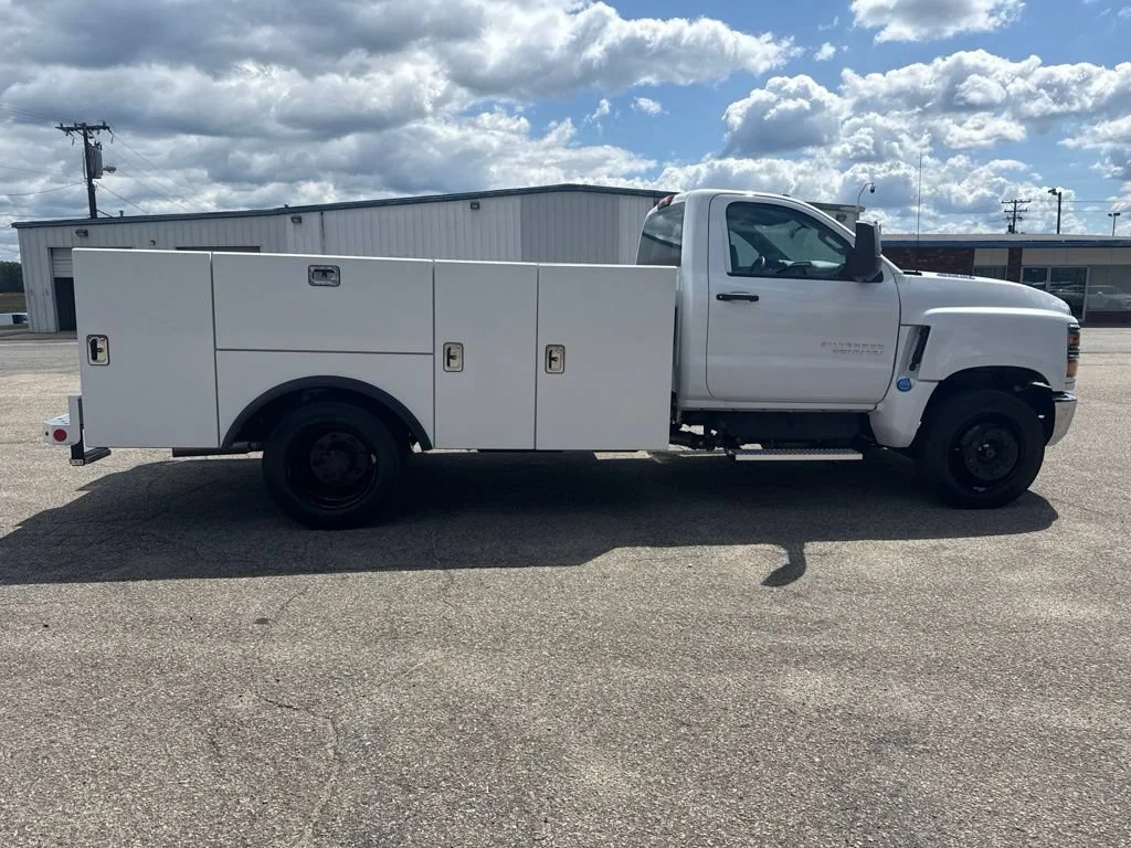 Used 2024 Summit White Chevrolet Work Truck image 6