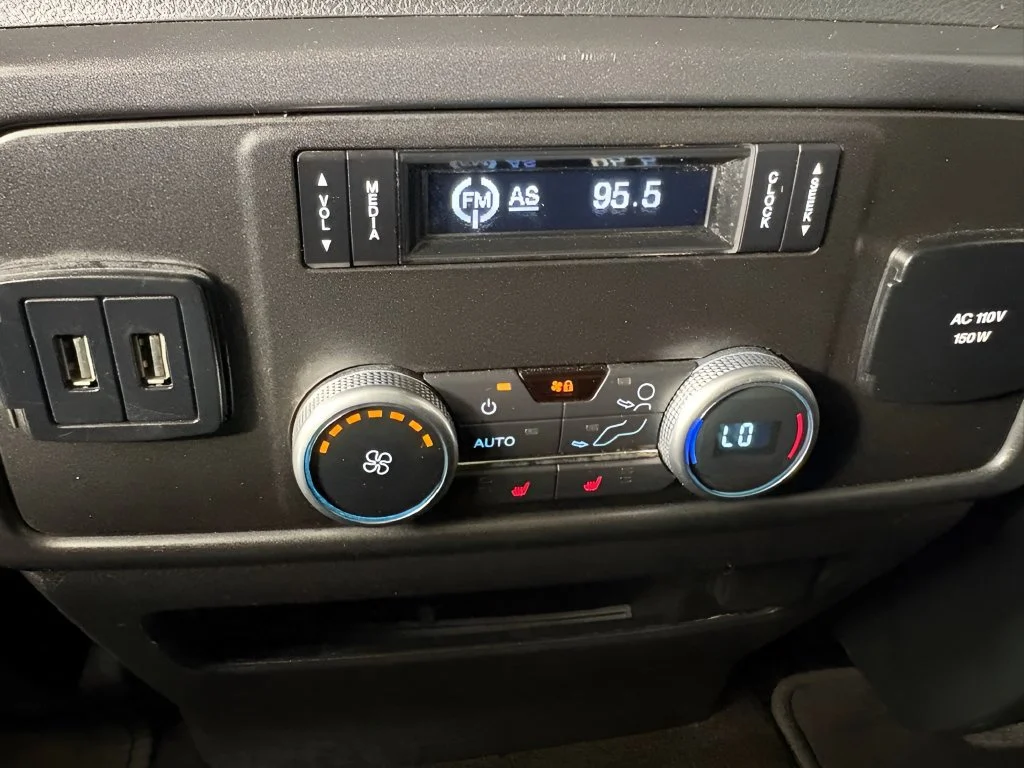 Used 2020 Black Ford Limited image 38