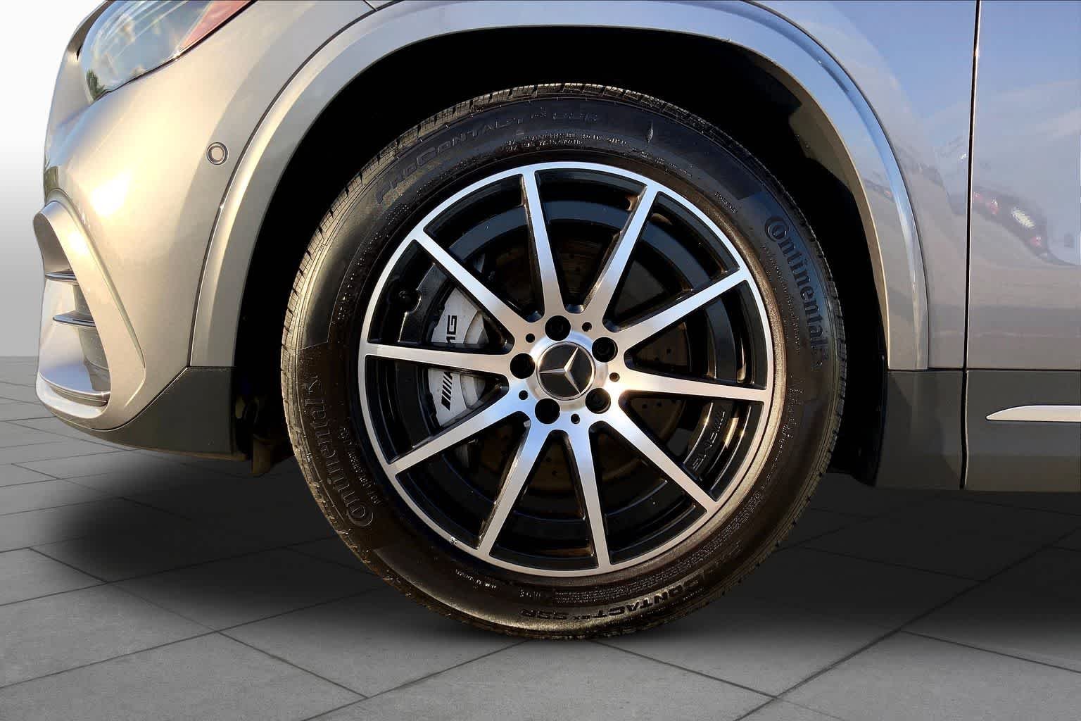 Used 2025 Mountain Grey Metallic Mercedes-Benz AMG® GLA 35 image 11