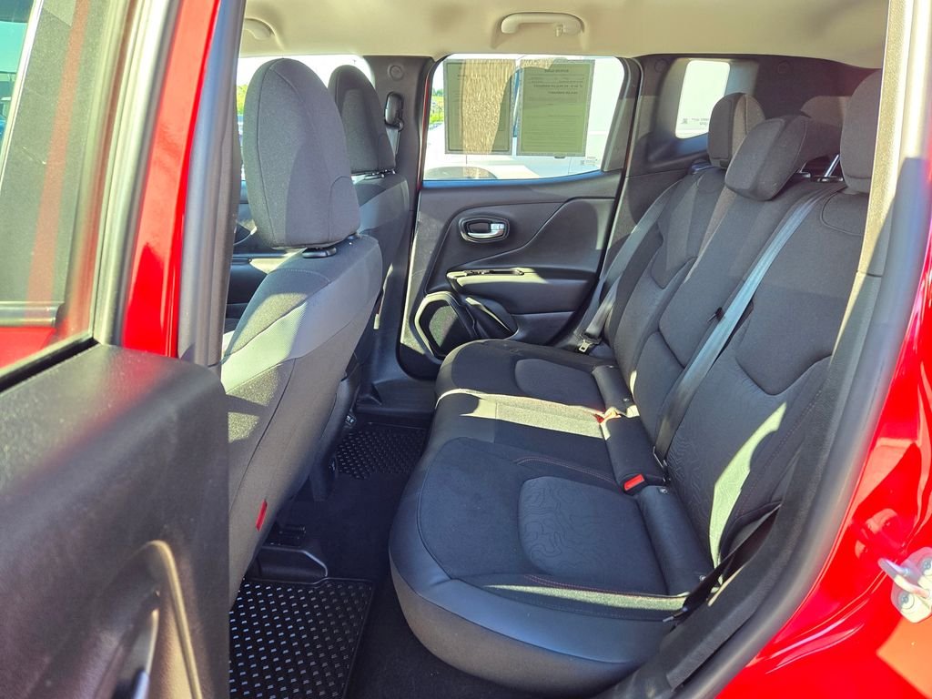 Used 2022 Red Jeep Trailhawk image 29