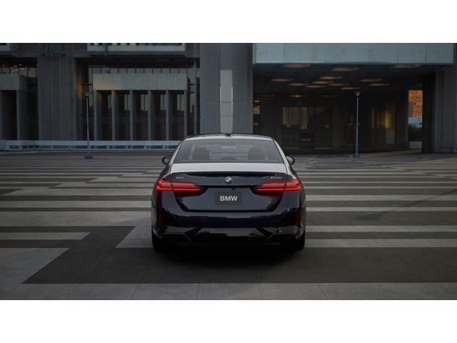 New 2027 Carbon Black Metallic BMW 530i xDrive image 5