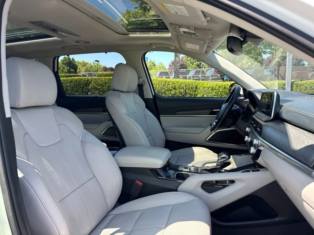 Used 2022 Glacial White Pearl Kia SX image 26