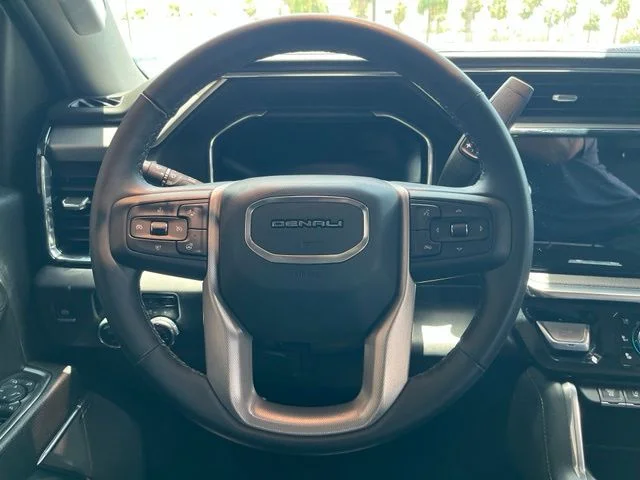 Used 2025 Silver GMC Denali image 15