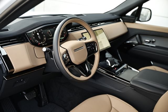 New 2026 Fuji White Land Rover Dynamic SE image 25