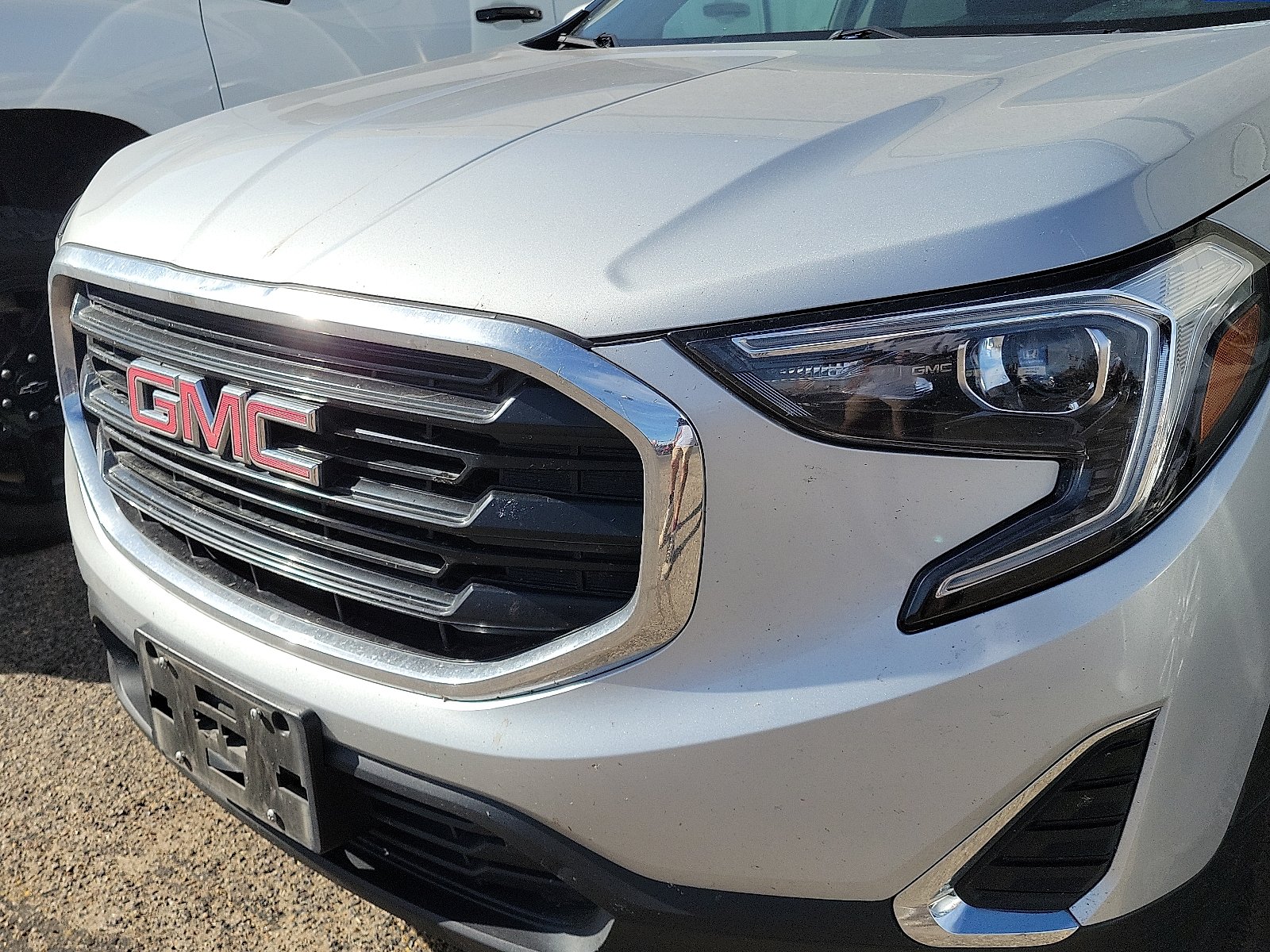 2021 Gmc Terrain SLE photo 3