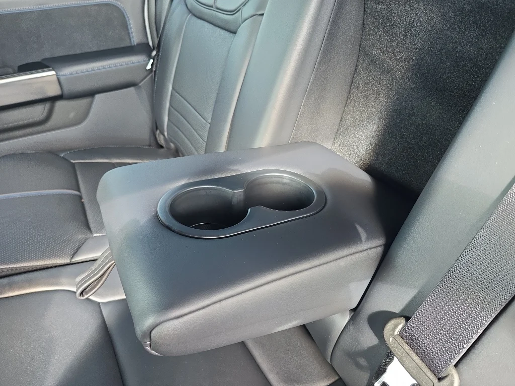 New 2026 Avalanche Ford F-350® Platinum® image 36