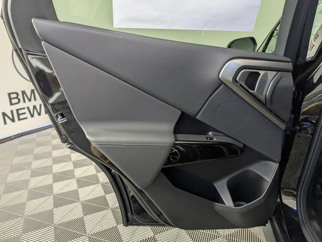 New 2026 Black Sapphire Metallic BMW 30 xDrive image 17