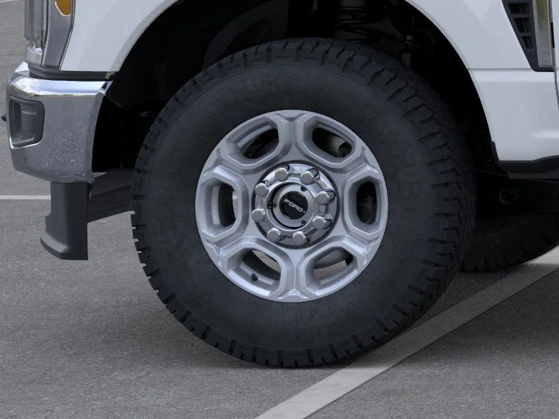 New 2026 Oxford White Ford F-250® XLT image 19