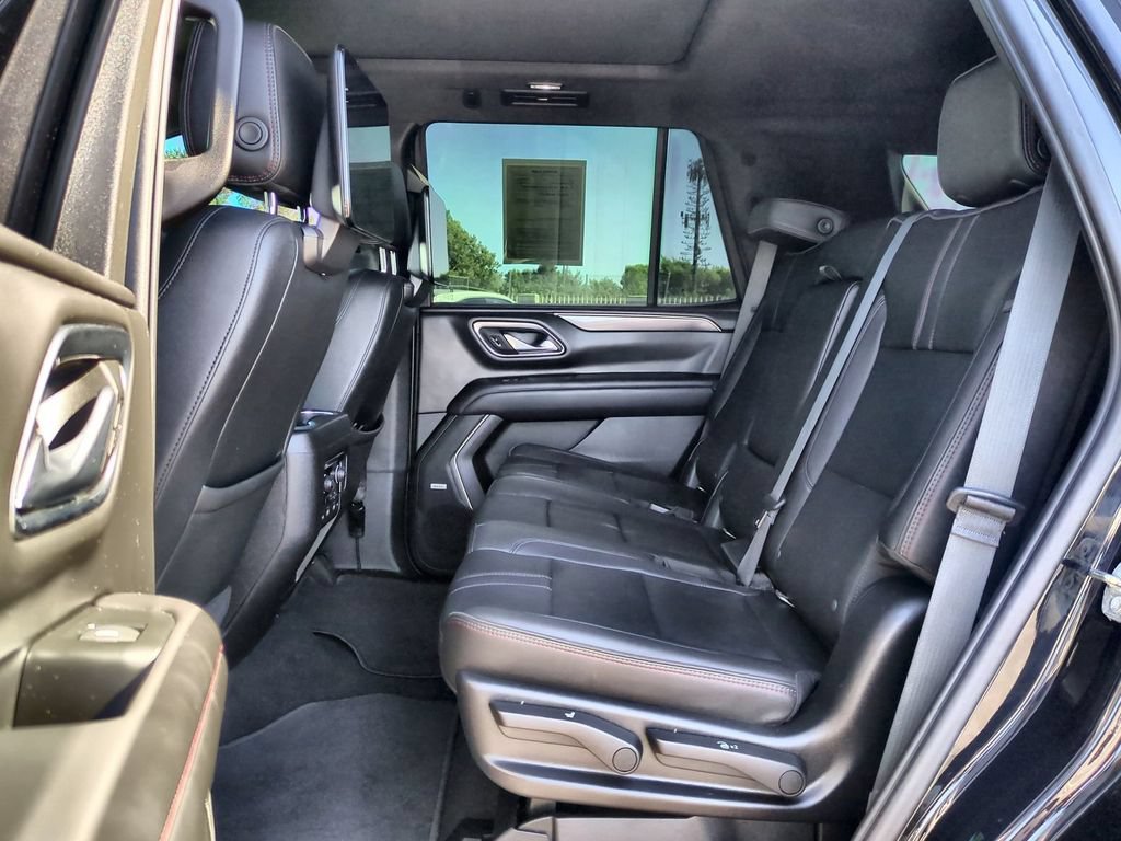 Used 2021 BLACK Chevrolet RST image 30