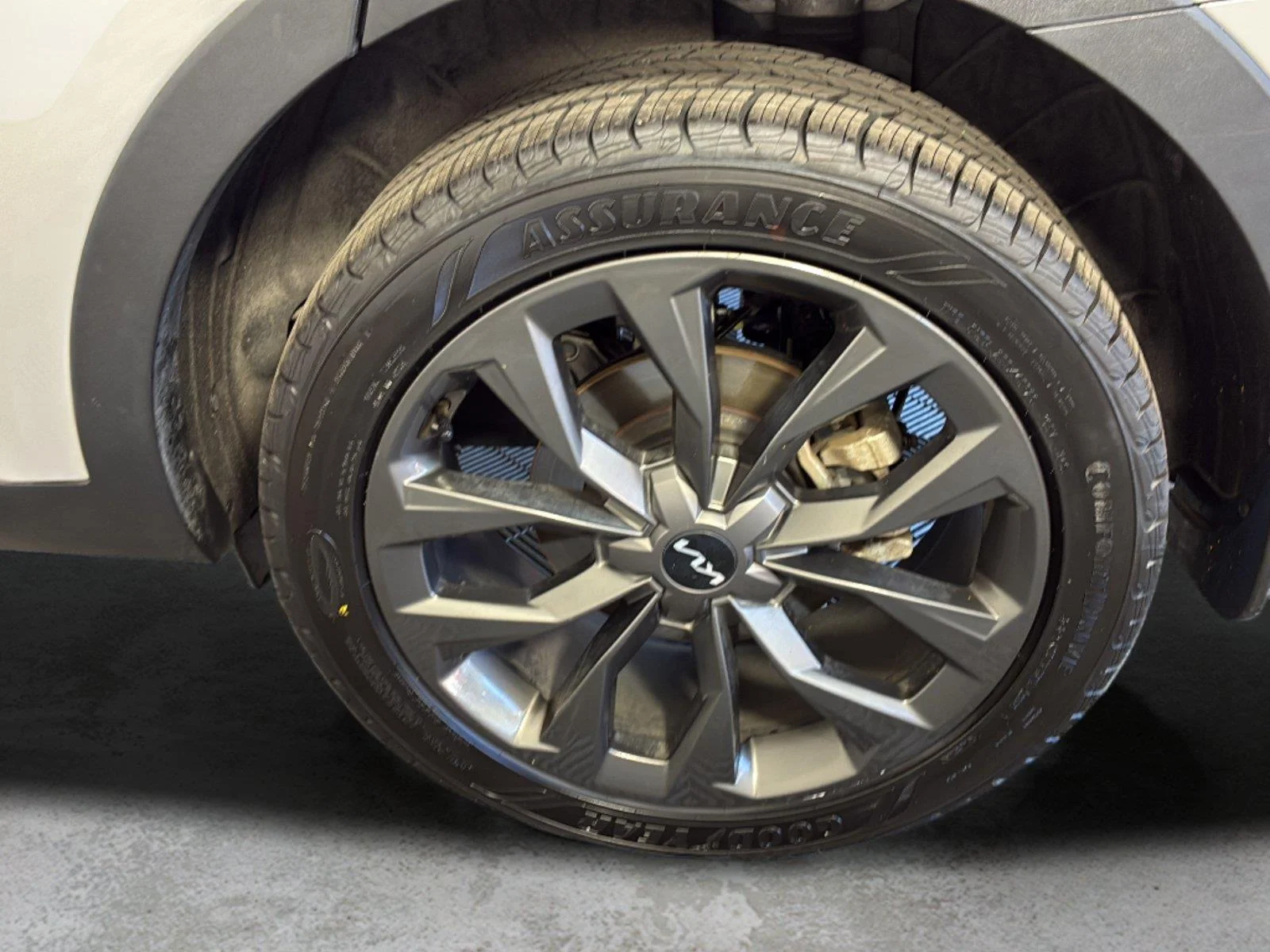 Used 2023 Wolf Gray Kia X-Line SX Prestige image 10