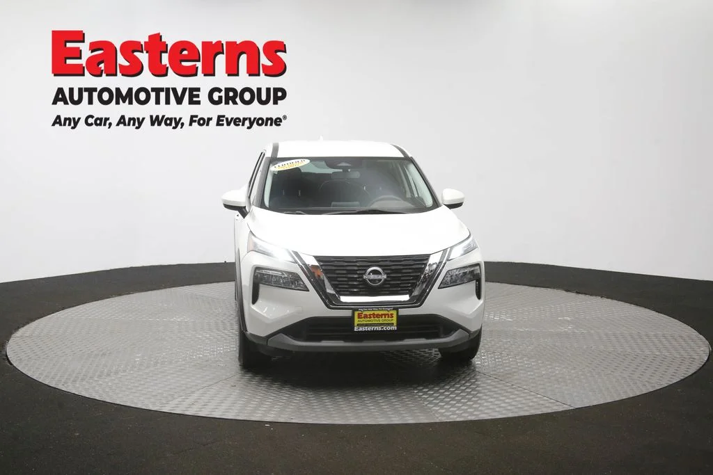 Used 2023 White Nissan SV image 51