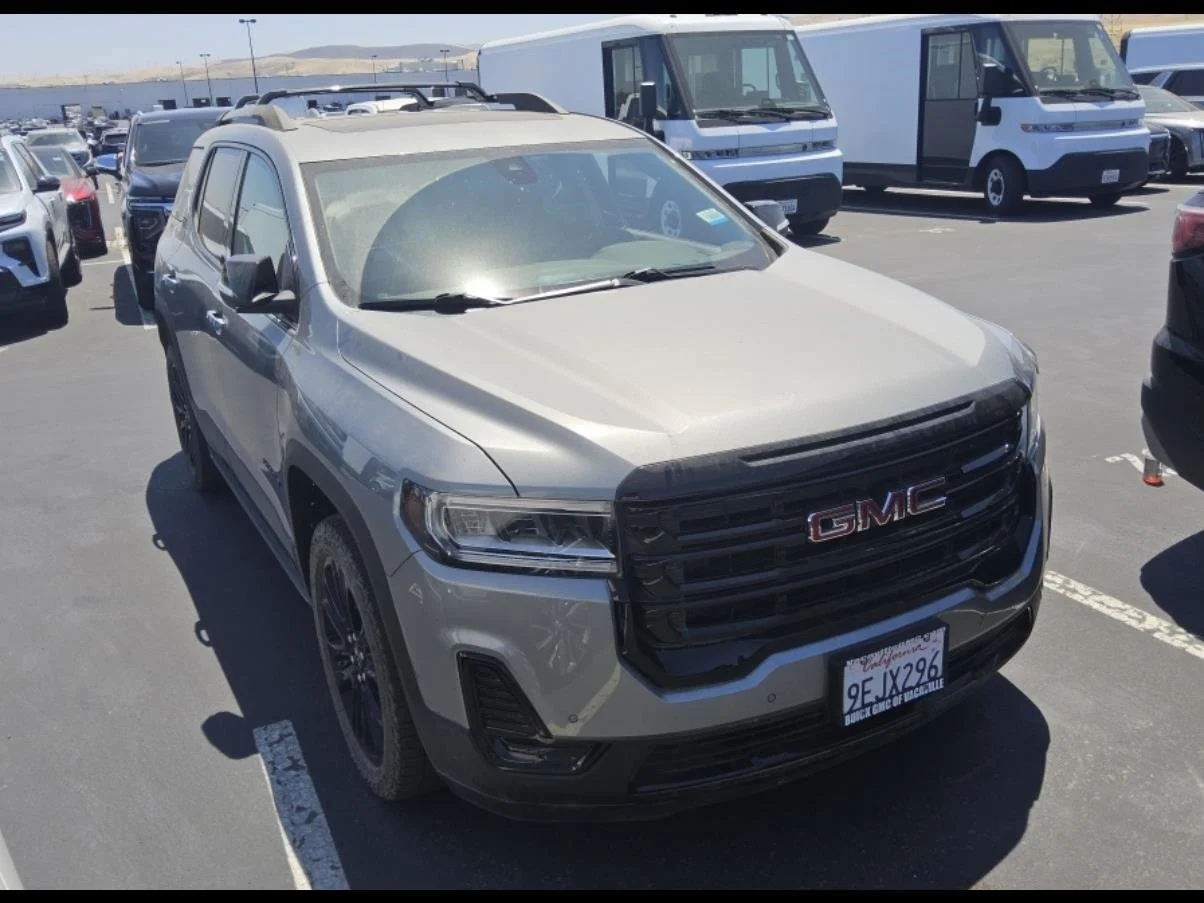 Used 2023 STERLING METALLIC GMC SLE image 14
