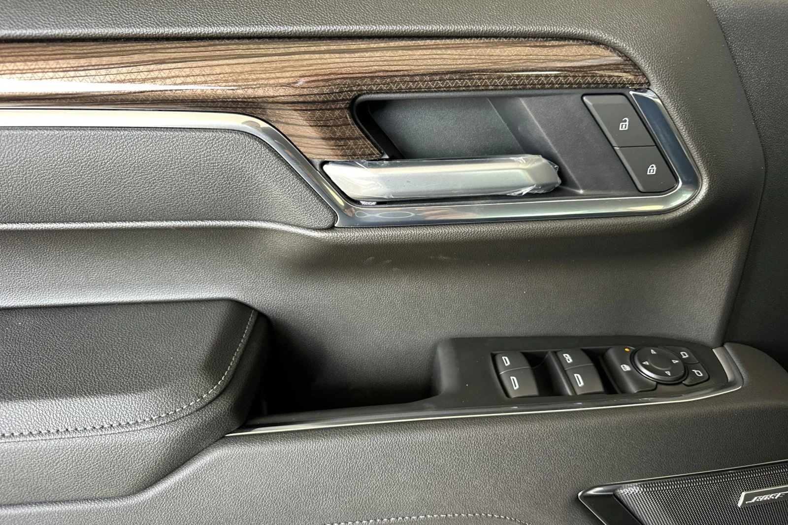 New 2026 Summit White Chevrolet LT Trail Boss image 11