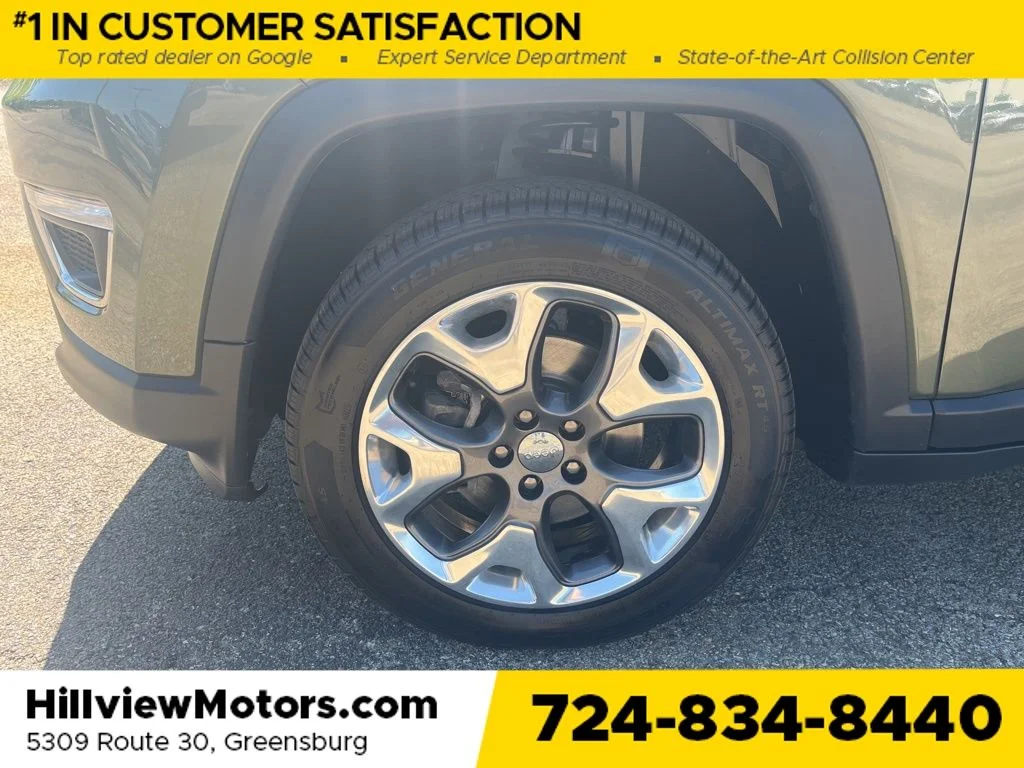 Used 2019 Olive Green Pearlcoat Jeep Limited image 11
