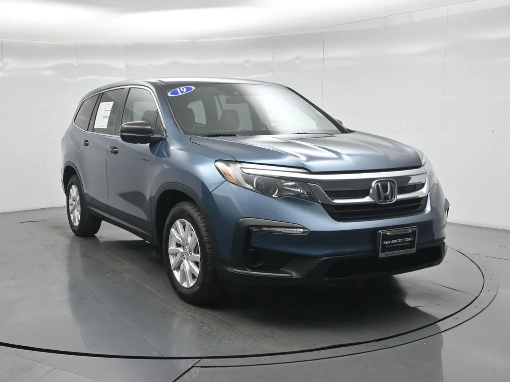Used 2019 Black Honda LX image 25
