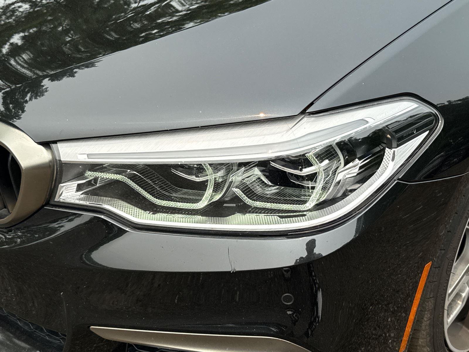 Used 2018 Black Sapphire Metallic BMW M550i xDrive image 8