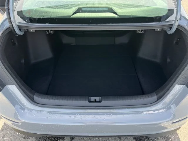 New 2026 Urban Gray Pearl Honda SE image 16