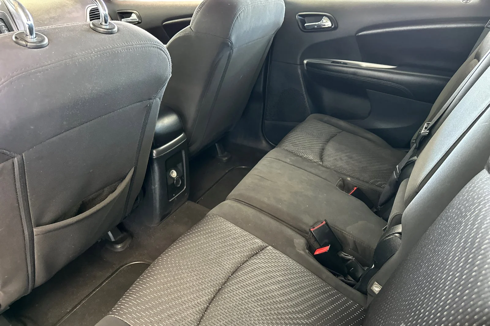 Used 2015 Redline 2 Coat Pearl Dodge American Value Pkg image 12