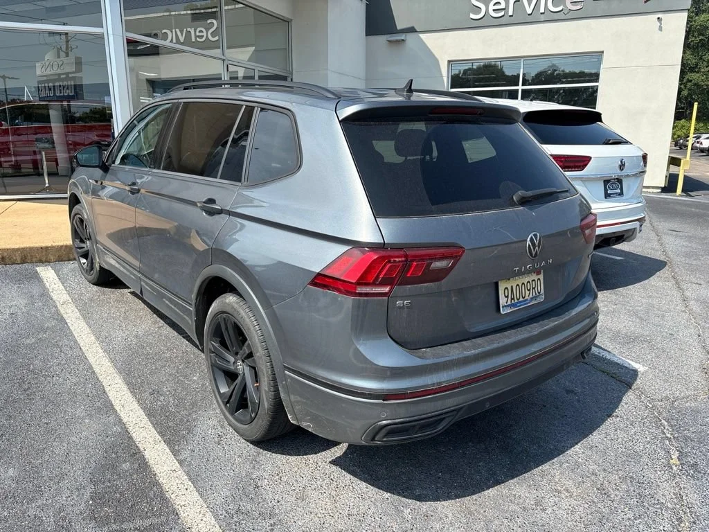 Used 2024 Platinum Gray Metallic Volkswagen SE R-Line Black image 4