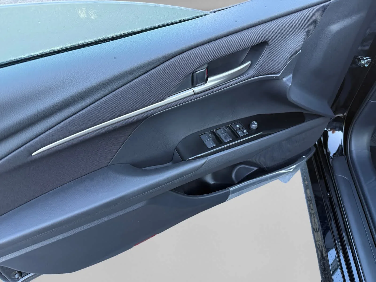 New 2027 Midnight Black Metallic Toyota LE image 10