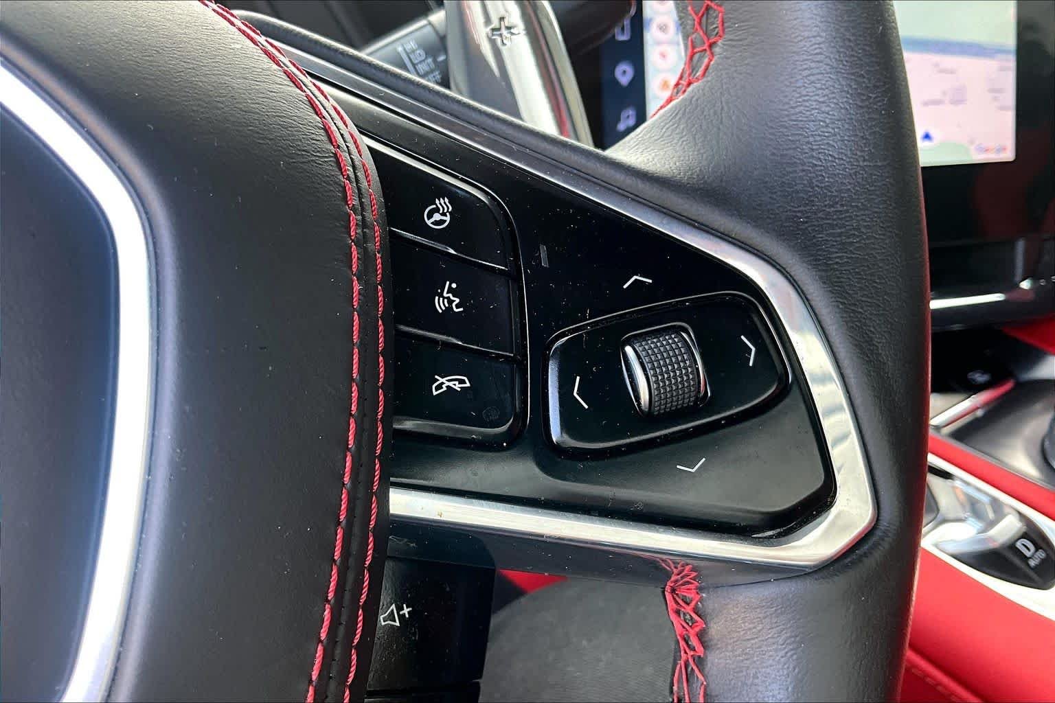 Used 2025 Black Chevrolet 2LT image 20