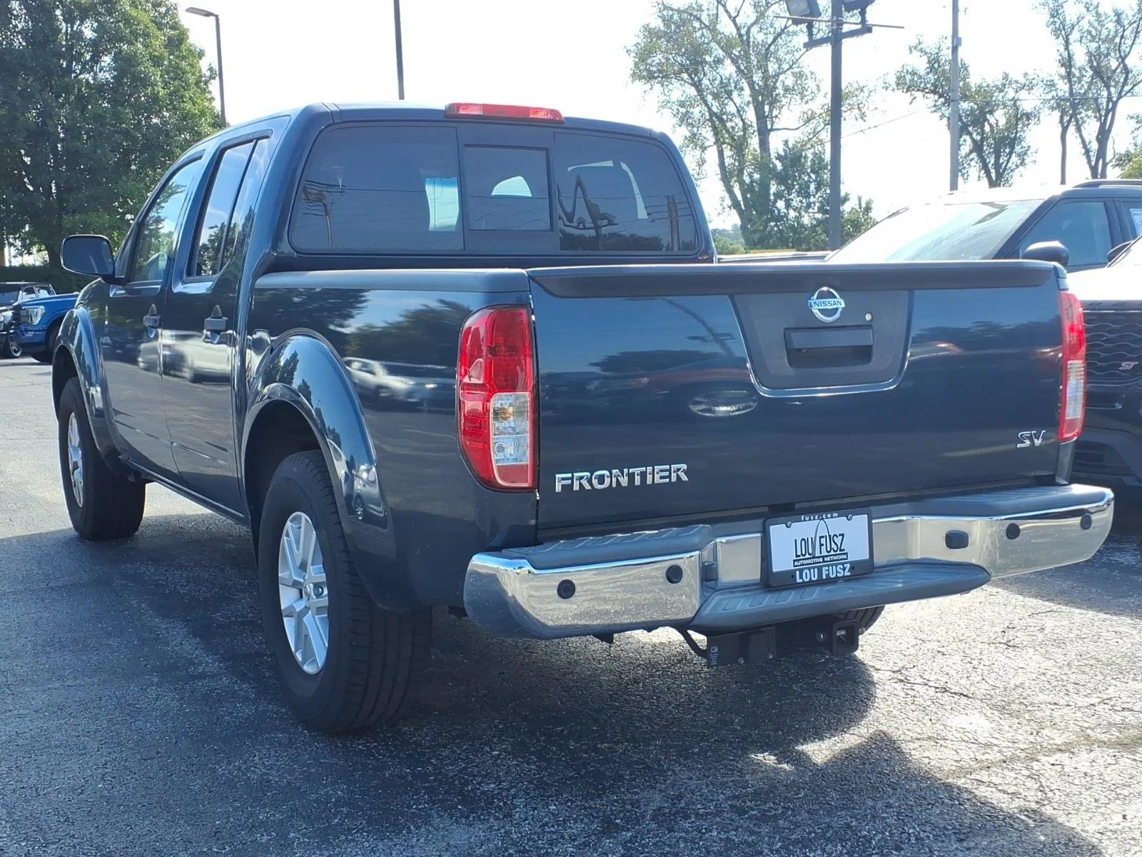 Used 2016 Arctic Blue Metallic Nissan  image 25