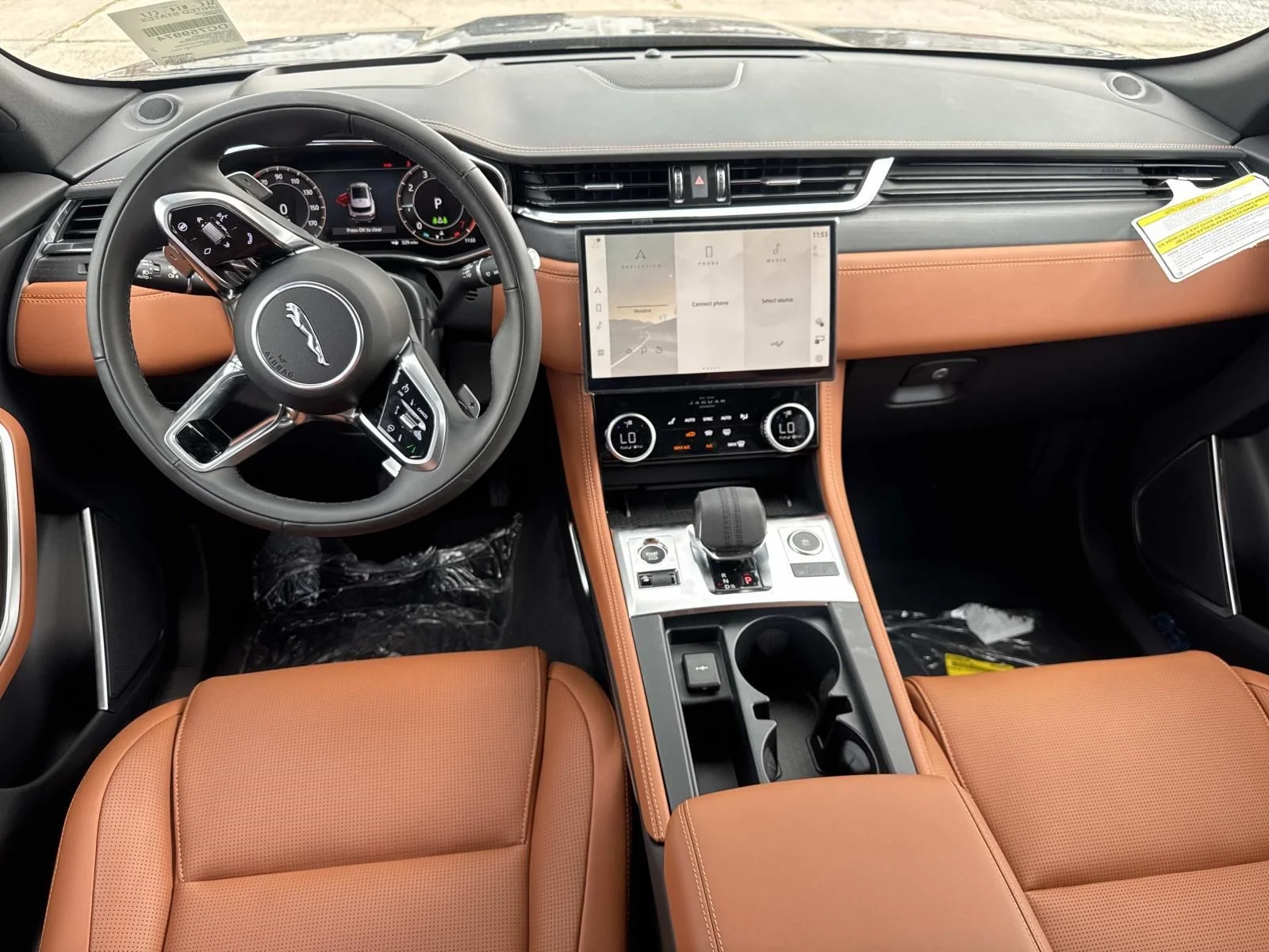 New 2026 Santorini Black Jaguar P400 R-Dynamic S image 9