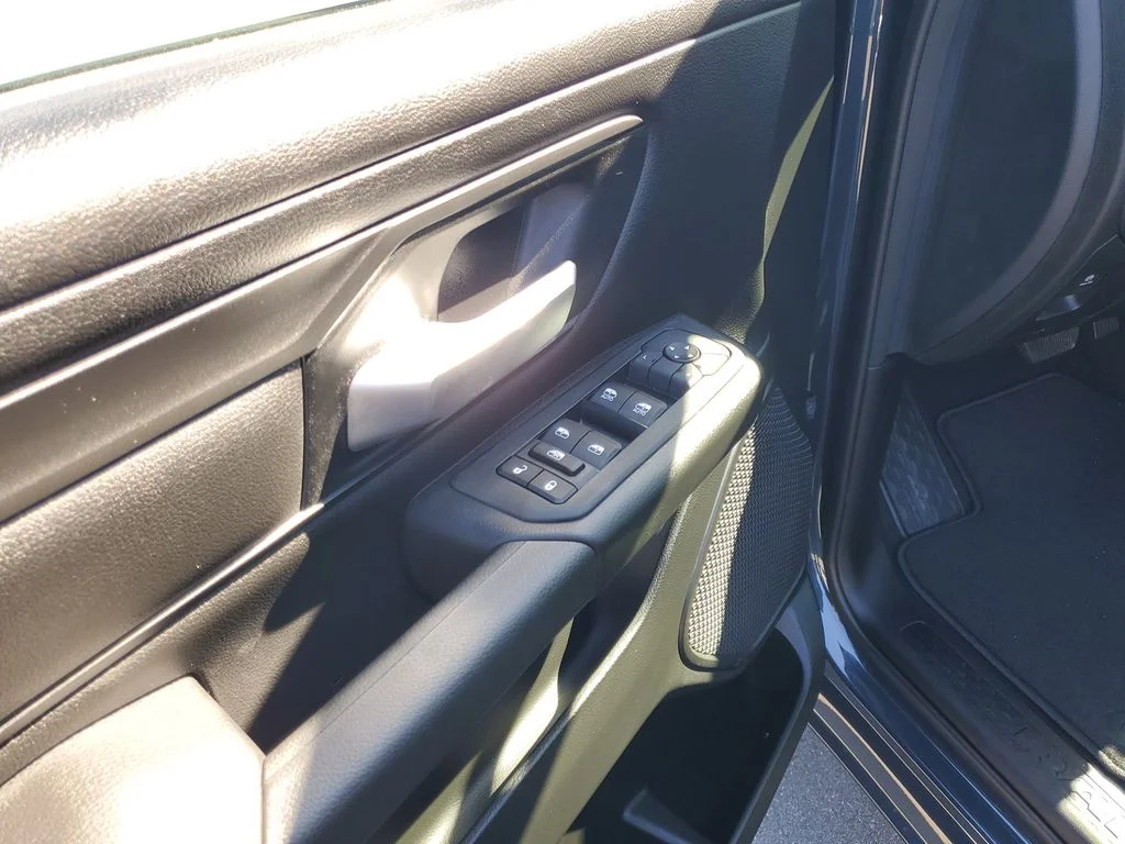 New 2025 Forged Blue Metallic Exterior Paint RAM Tradesman image 7