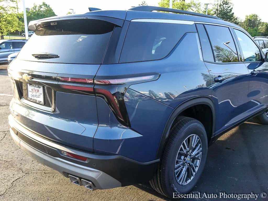 2026 Chevrolet Traverse LT - Photo 8