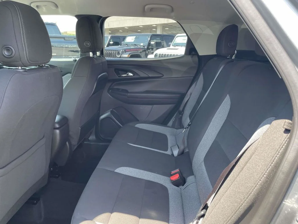 Used 2025 Gray Chevrolet LT image 19