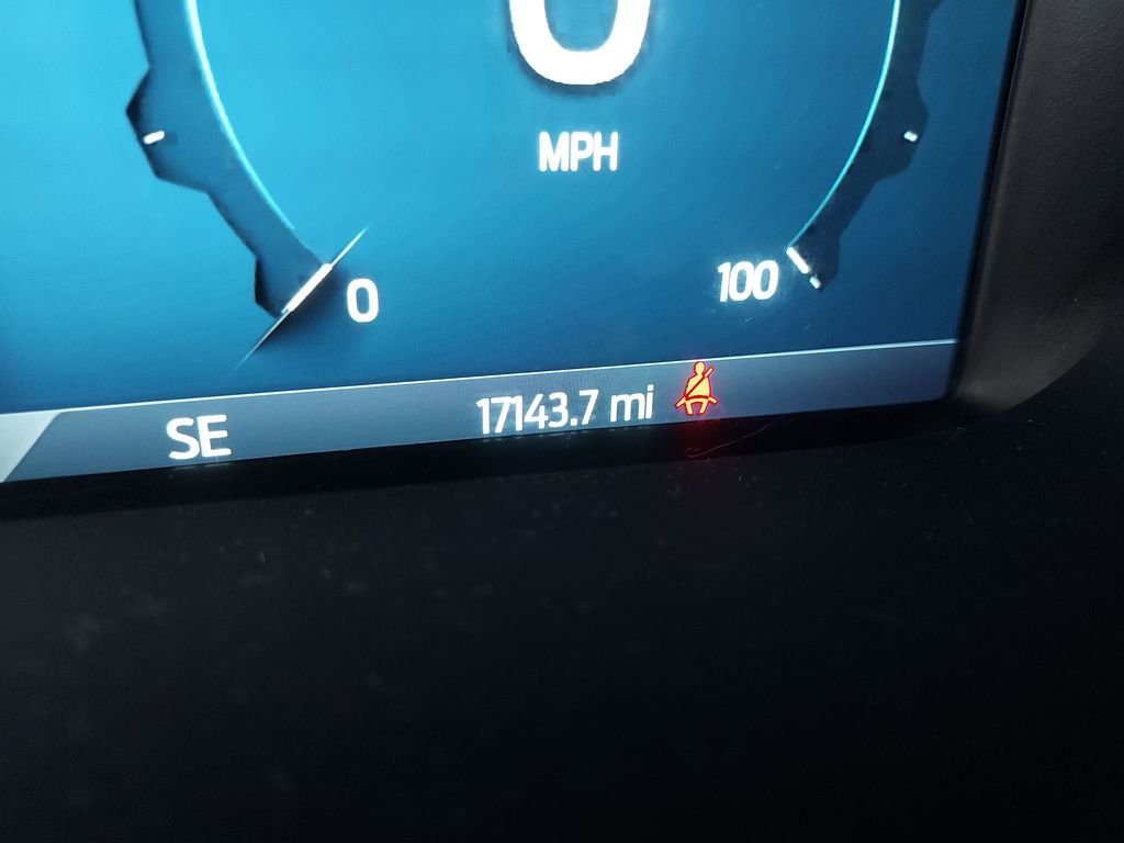 Used 2025 White Ford Lariat image 19