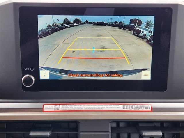 2025 Toyota Tacoma SR5 - Photo 13