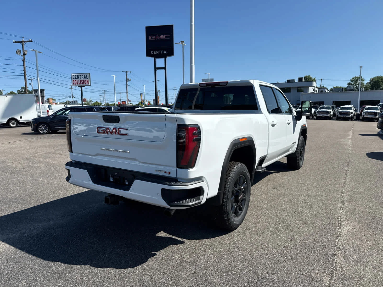 New 2026 Summit White GMC AT4 image 5