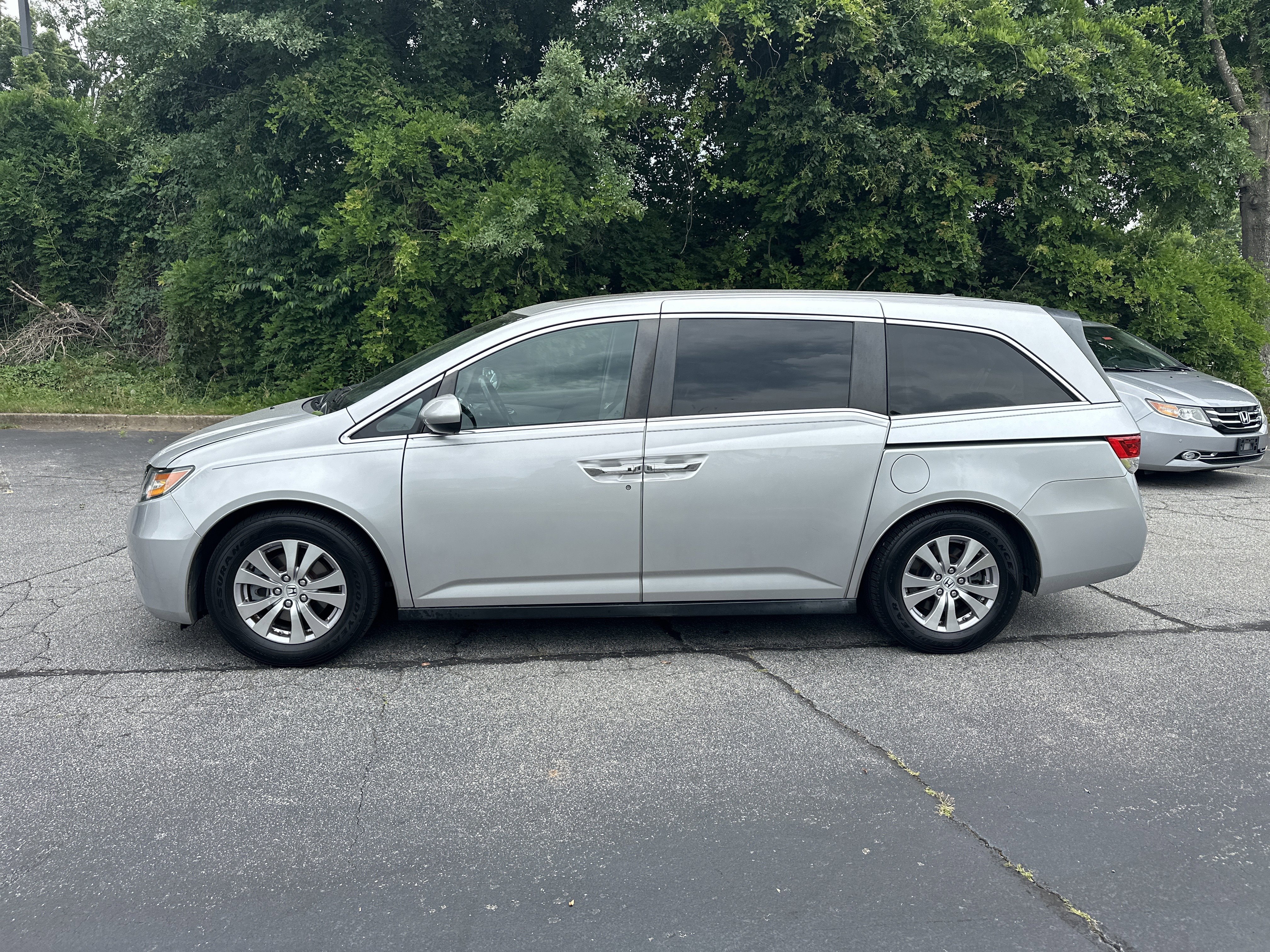 Used 2014 Alabaster Silver Metallic Honda EX-L image 9