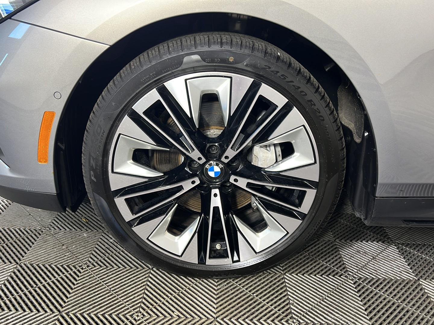 Certified Used 2024 Oxide Grey Metallic BMW 540i xDrive image 14
