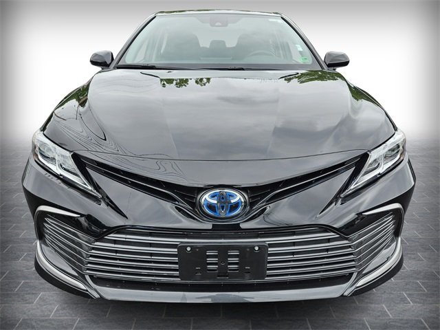 2022 Toyota Camry Hybrid LE photo 2