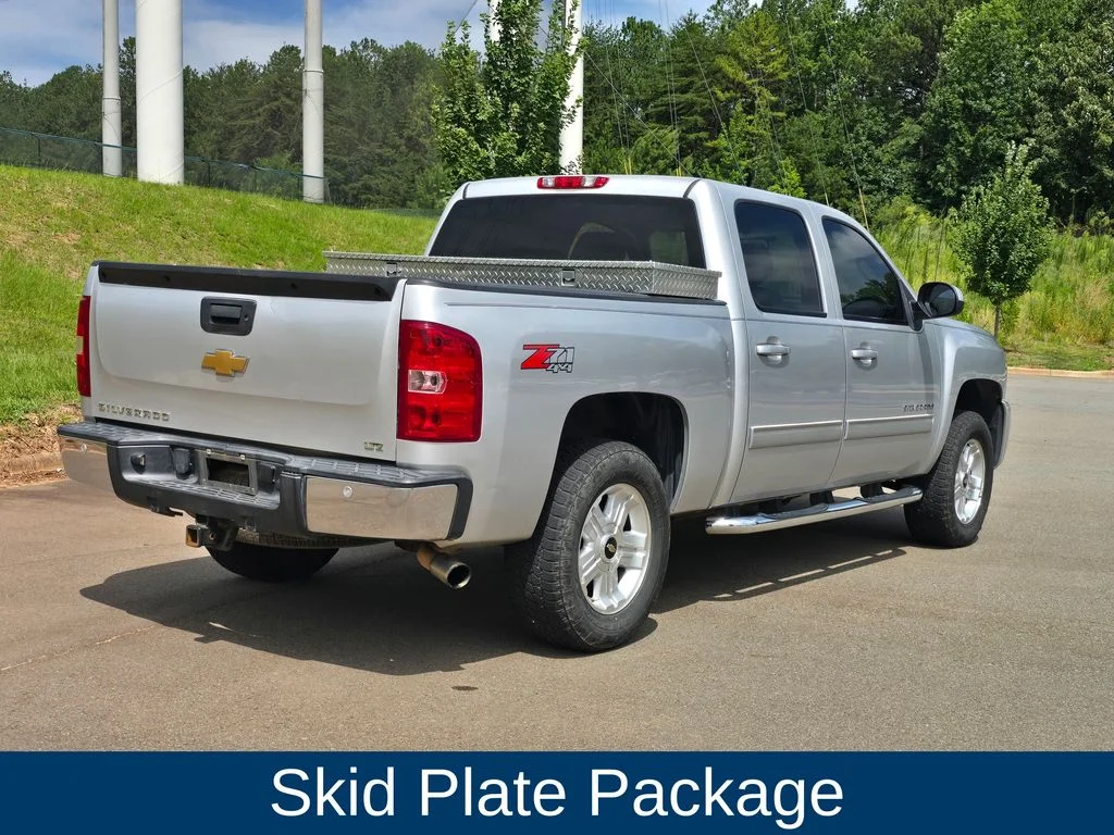 Used 2013 Silver Chevrolet LTZ image 4