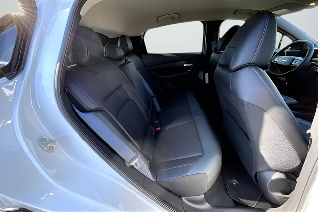 New 2026 Everest White Pearl TriCoat / Super Black Two-tone Nissan SV+ image 20