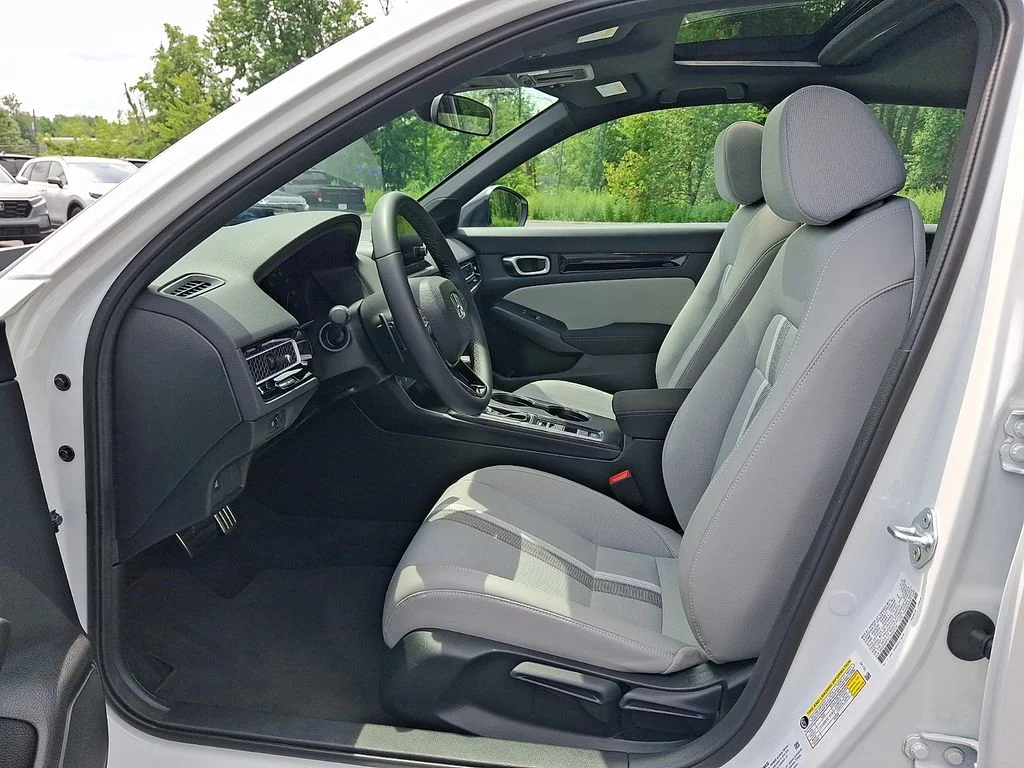 2026 Honda Civic Sport - Photo 13