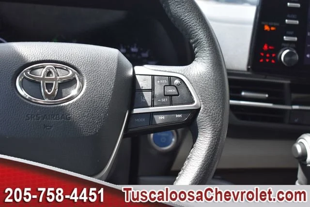Used 2023 Gray Toyota XLE image 34