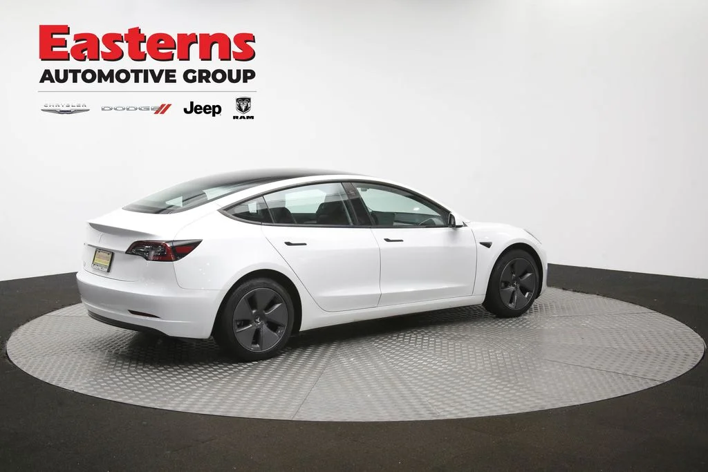 Used 2023 White Tesla Base image 38