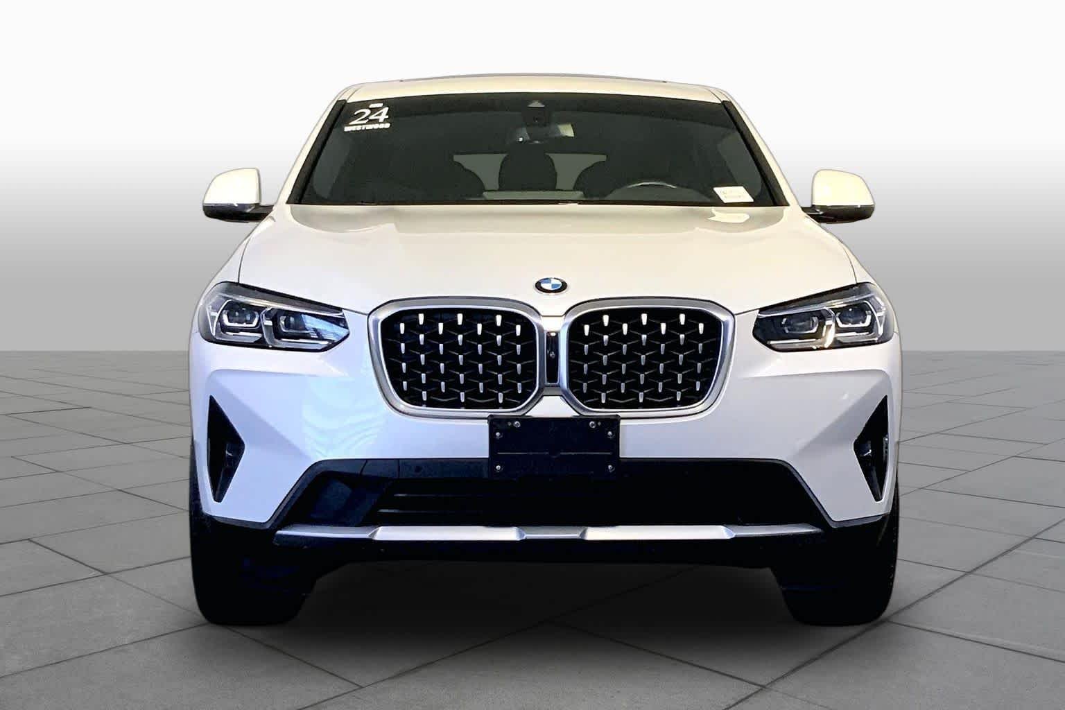 Used 2024 Alpine White BMW xDrive30i image 7
